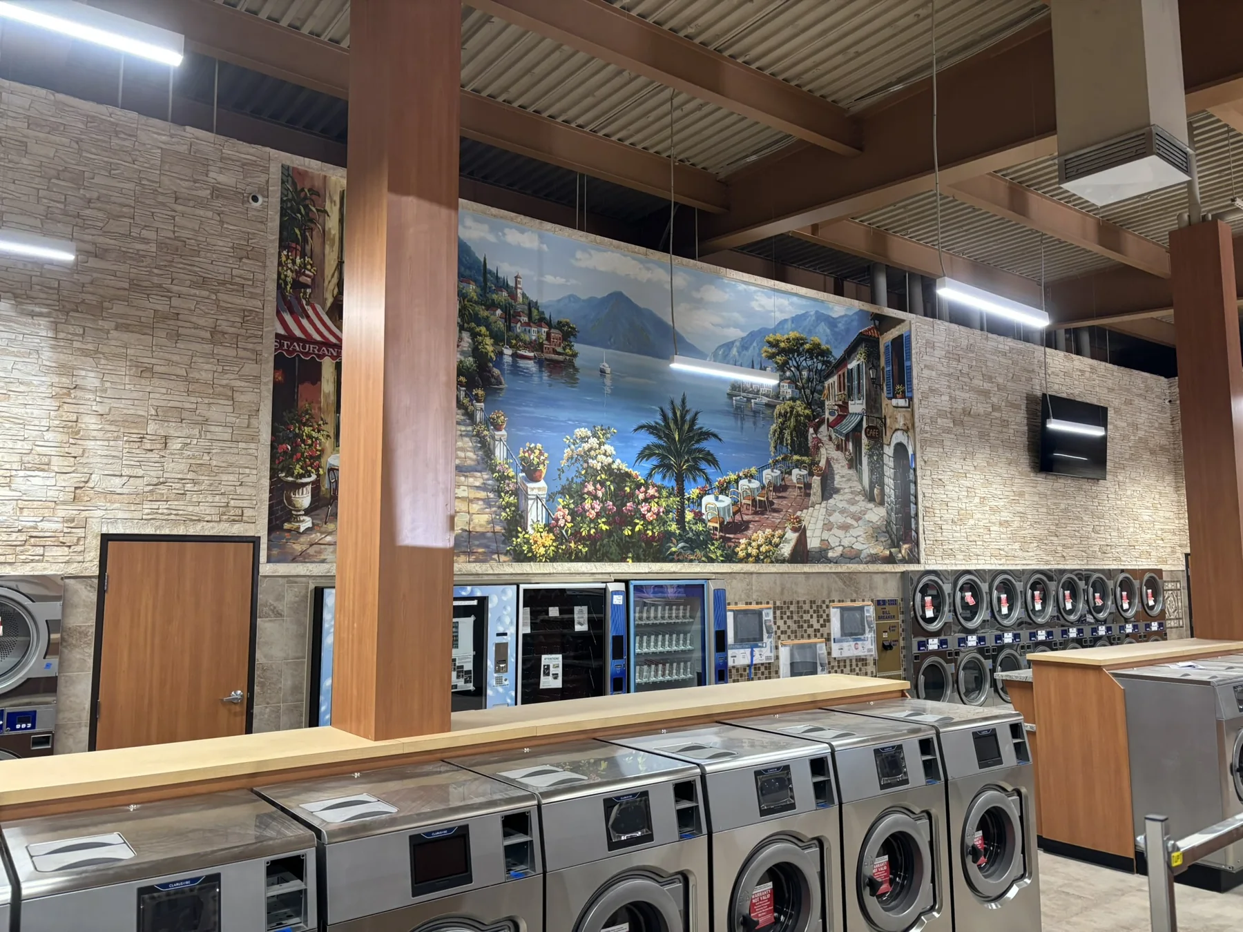 Long Beach laundromat Ã¢â‚¬â€ completed interior view — image 12
