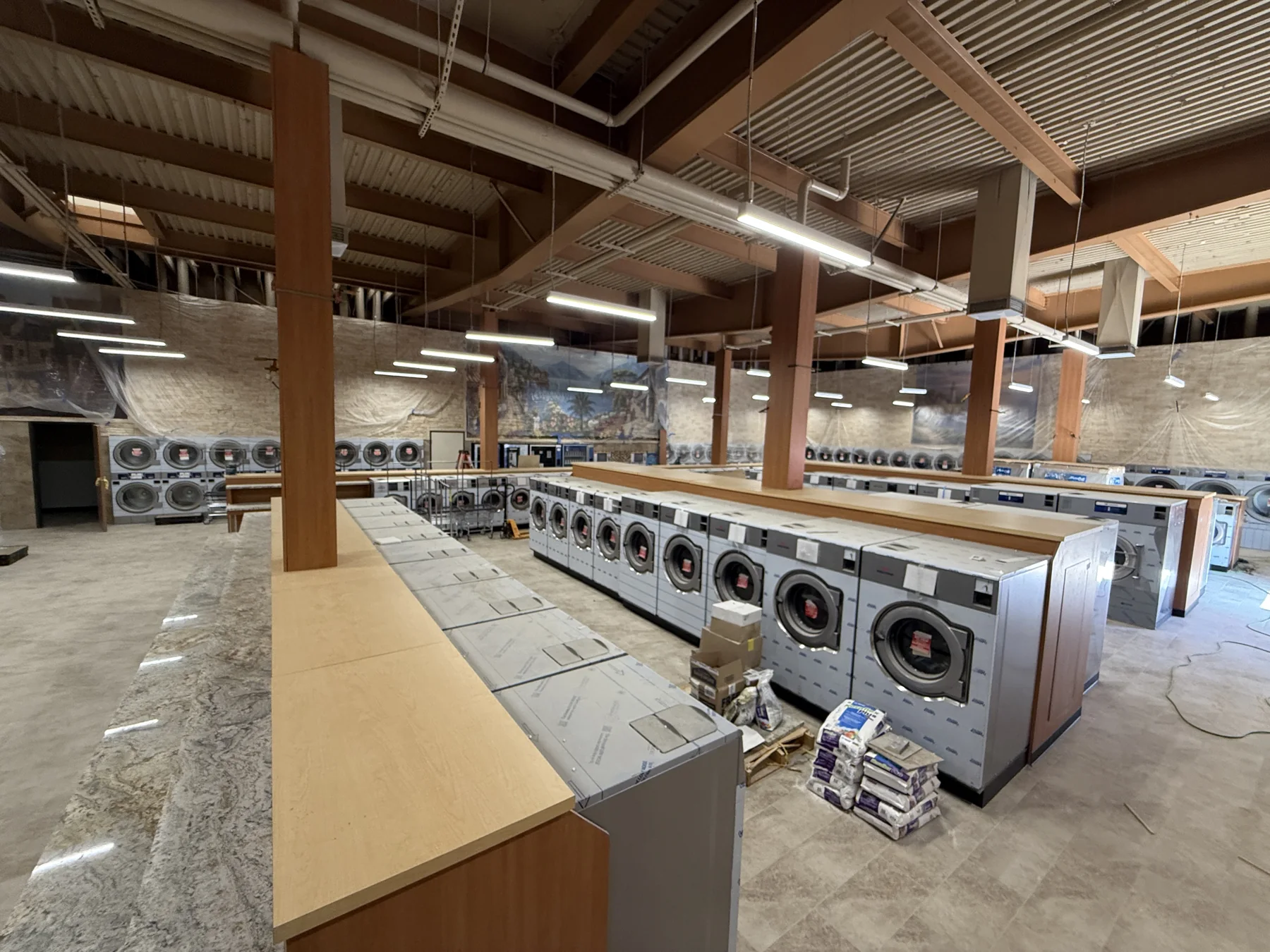 Long Beach Laundromat Ã¢â‚¬â€ project view — image 2
