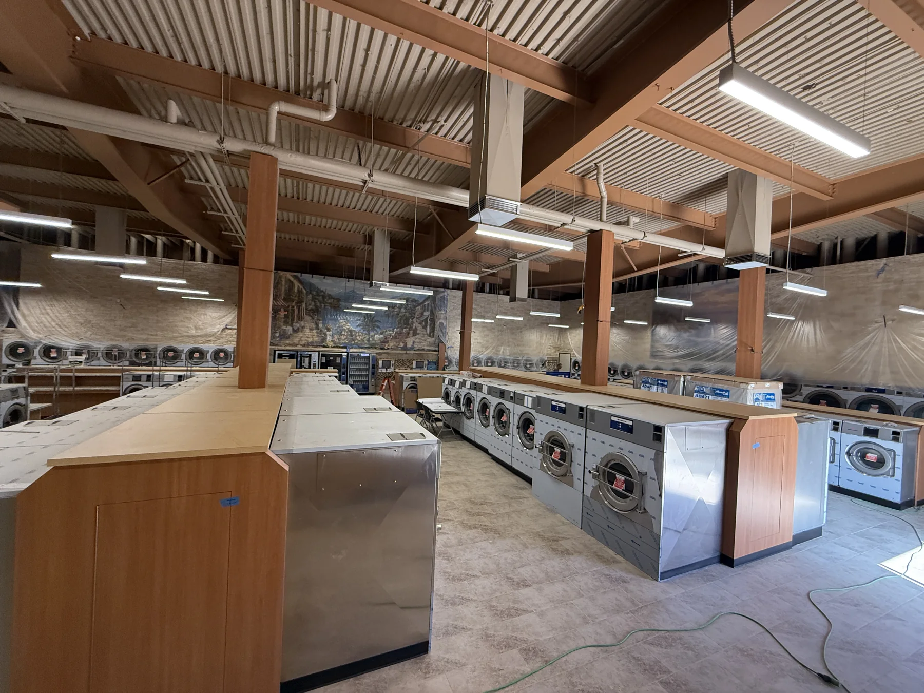 Long Beach Laundromat Ã¢â‚¬â€ project view — image 5