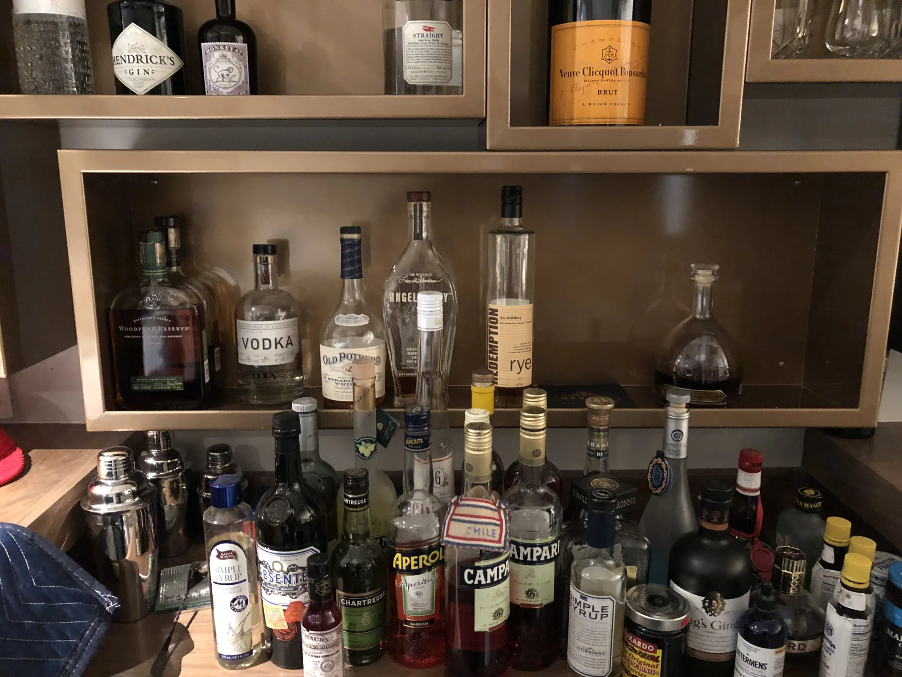 Custom Residential Bar Ã¢â‚¬â€ project view — image 7