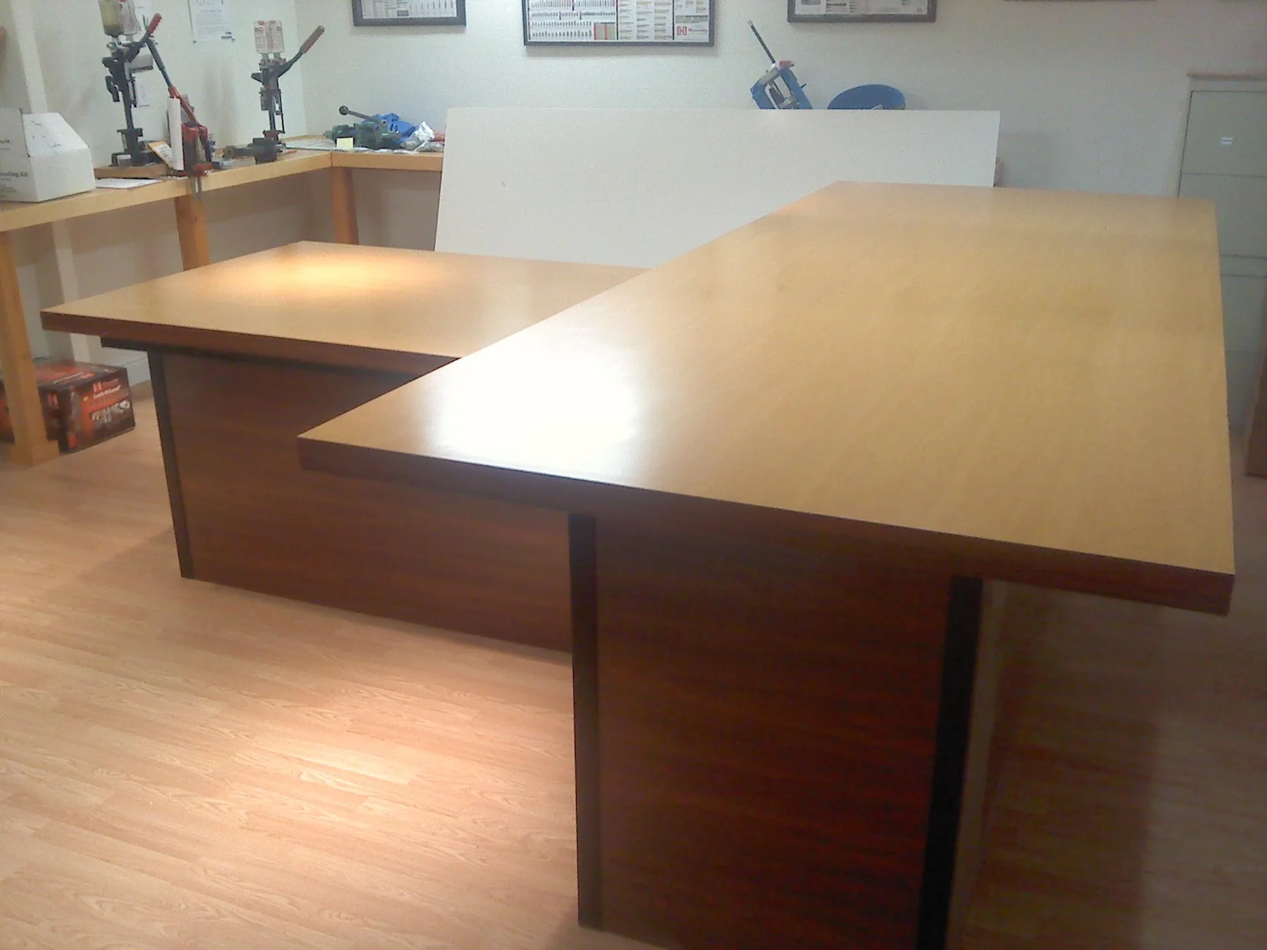 Custom Table Fabrication Ã¢â‚¬â€ project view — image 1