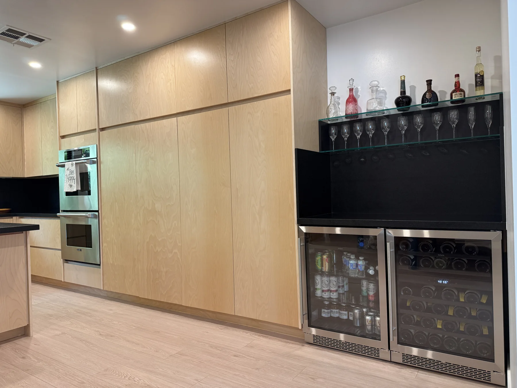 Residential Kitchen & Laundry Ã‚Â· Encino Ã¢â‚¬â€ project view — image 3