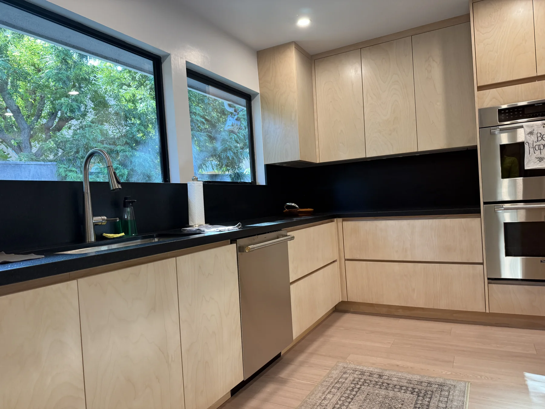 Residential Kitchen & Laundry Ã‚Â· Encino Ã¢â‚¬â€ project view — image 9