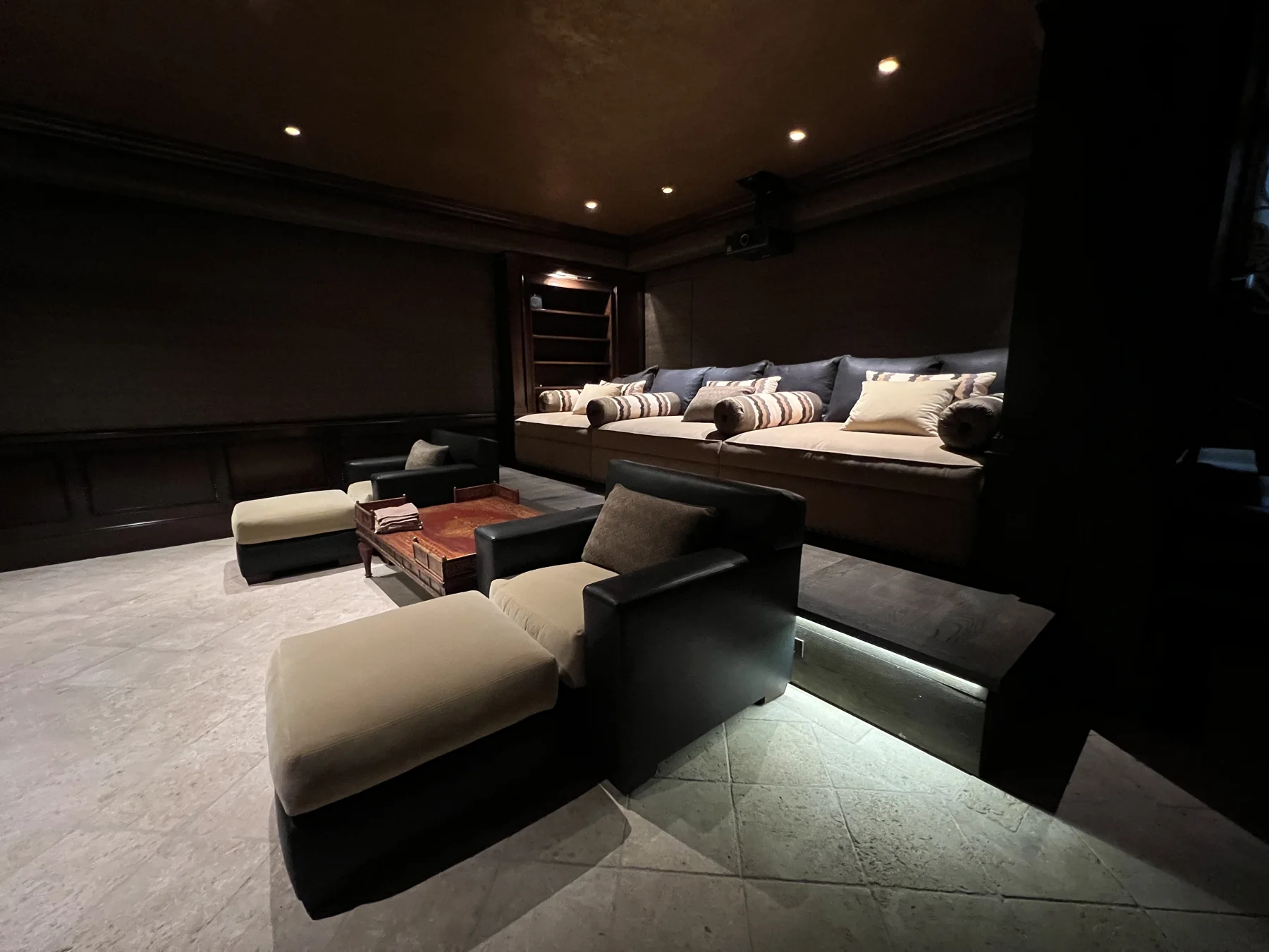 Malibu Residential Interiors Ã¢â‚¬â€ project view — image 11