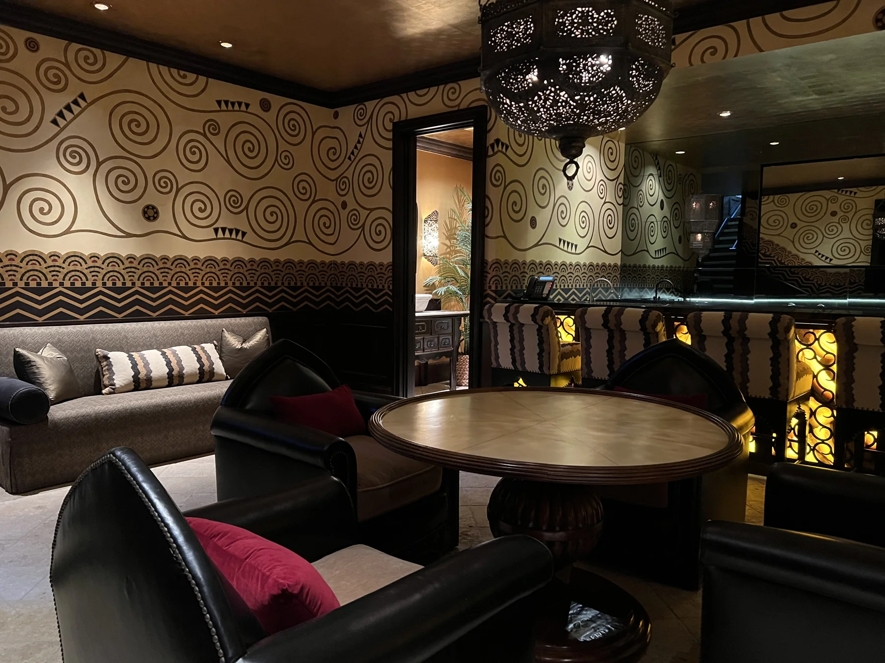 Malibu Residential Interiors Ã¢â‚¬â€ project view — image 18