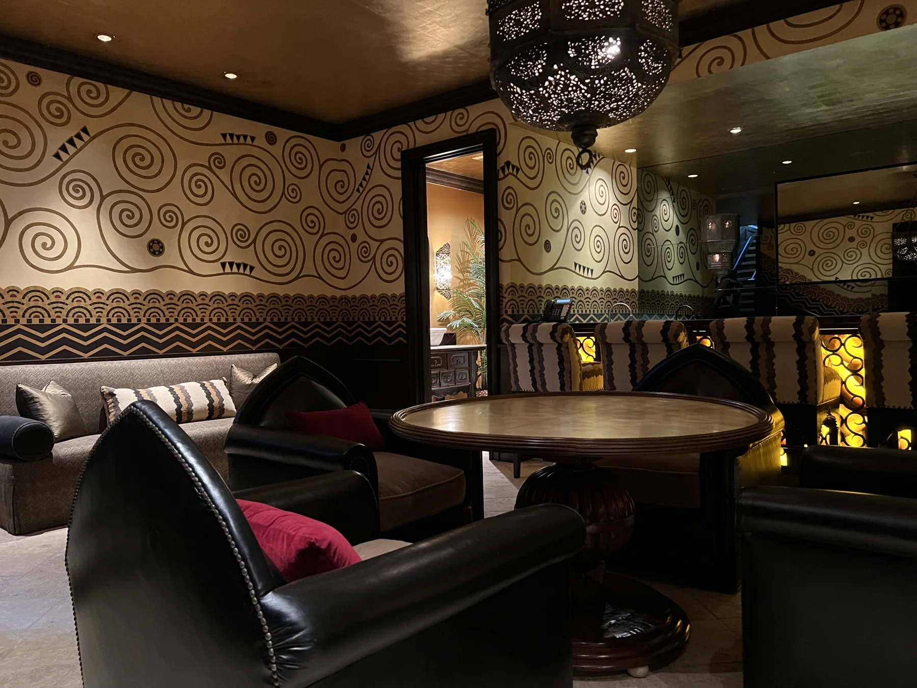 Malibu Residential Interiors Ã¢â‚¬â€ project view — image 19
