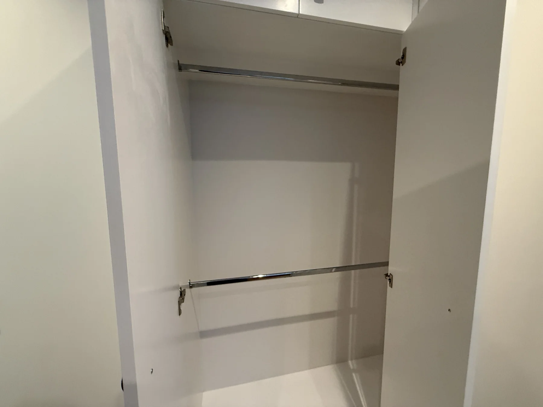 Custom Closet Ã‚Â· Santa Monica Ã¢â‚¬â€ project view — image 4