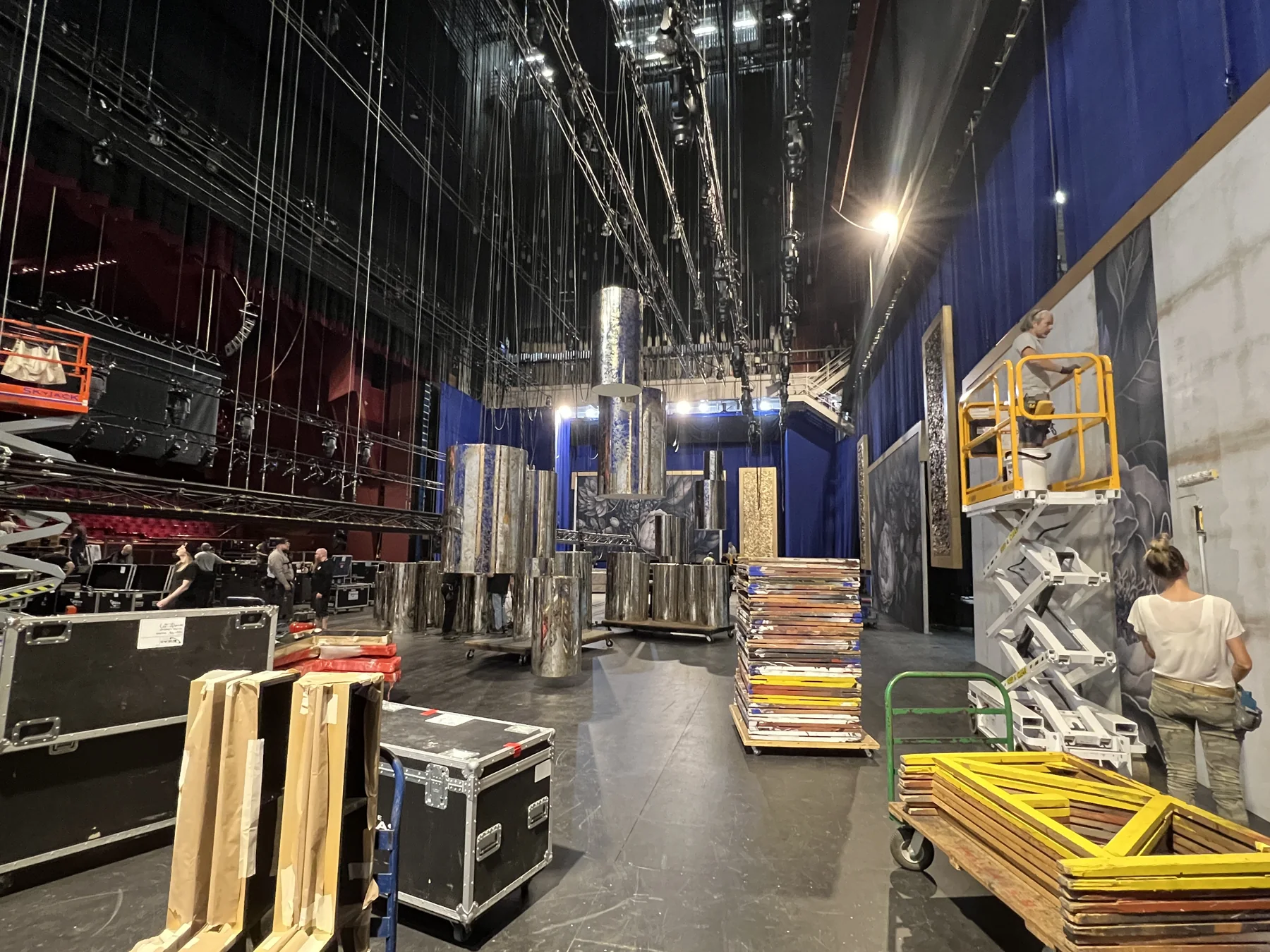 Scenic Stage Installation Ã¢â‚¬â€ project view — image 6