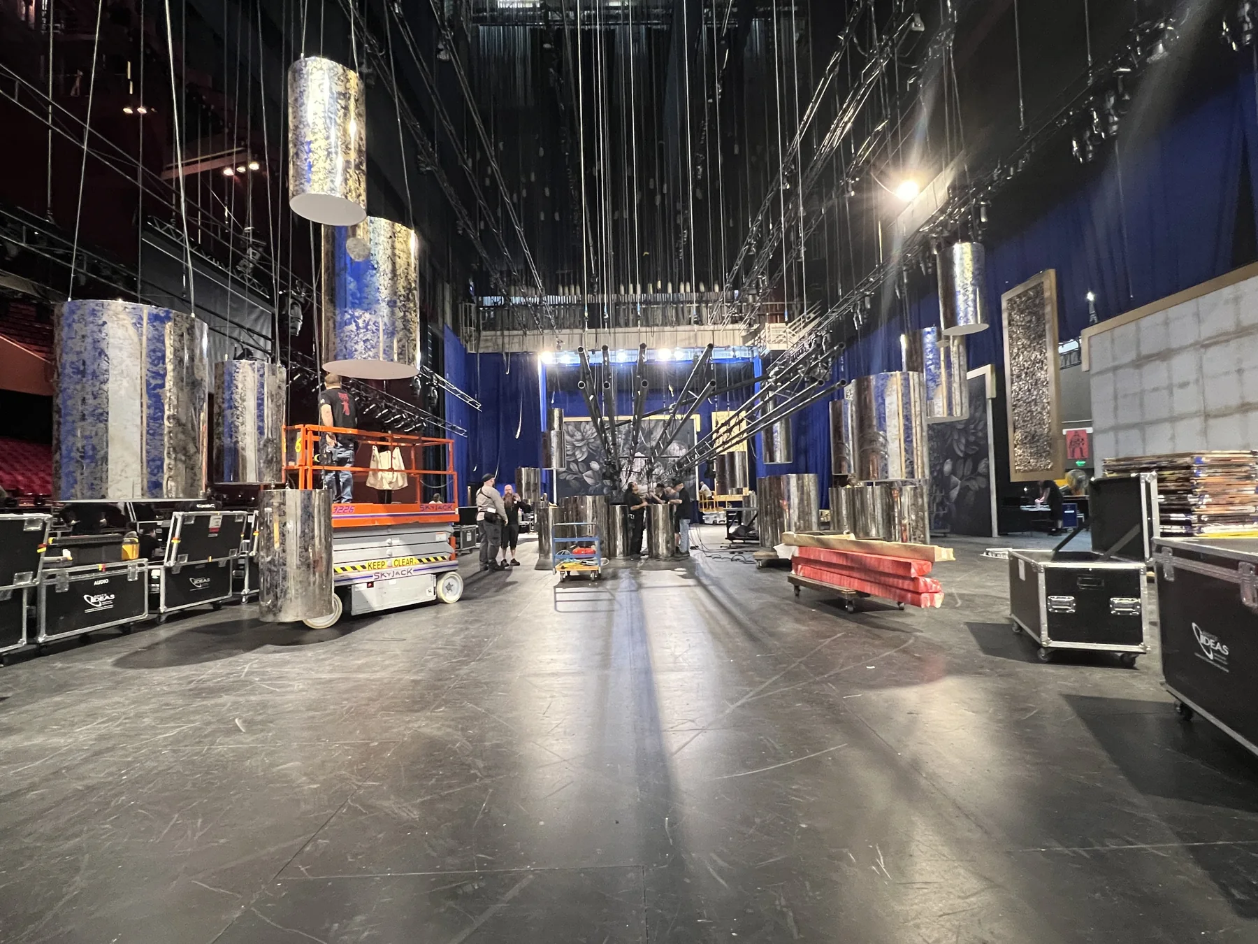 Scenic Stage Installation Ã¢â‚¬â€ project view — image 7